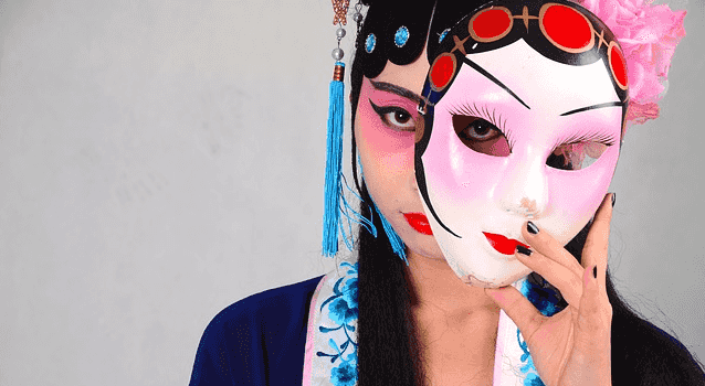 pengaruh custom domain