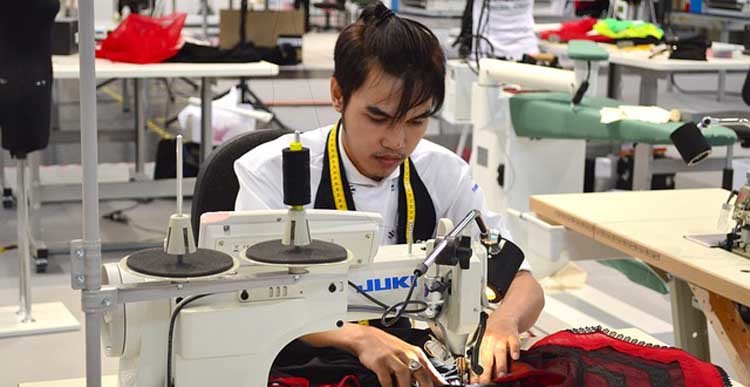 pengusaha dan karyawan