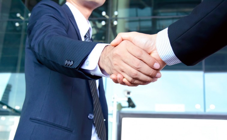 Membangun Usaha Bersama Teman