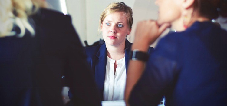 mendapatkan kepercayaan banyak orang