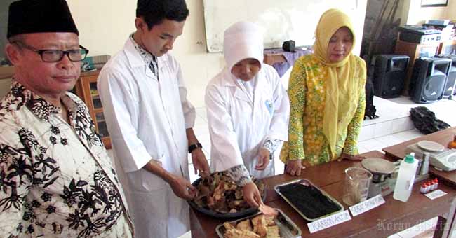 lapsus-singkong-pesawat2-E