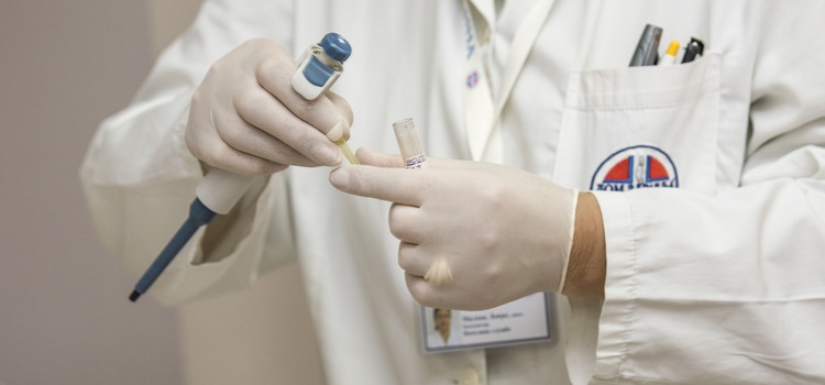 Mengatur Keuangan Rumah Tangga