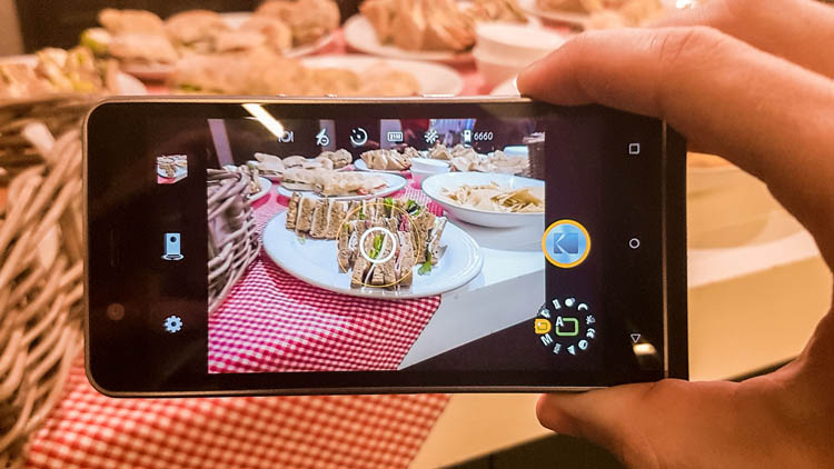 Smartphone Kodak Ektra via http://www.pcadvisor.co.uk