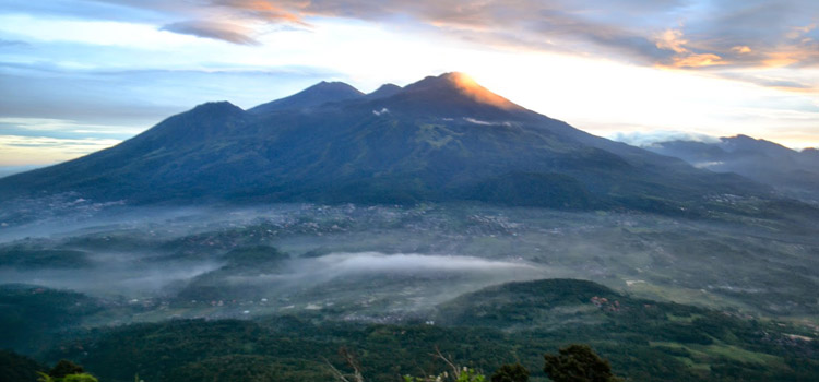 Mendaki Gunung Penanggungan