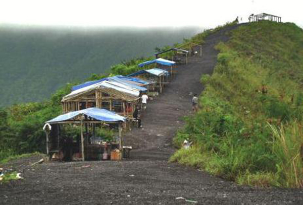 pdagang-di-gunung-galunggung