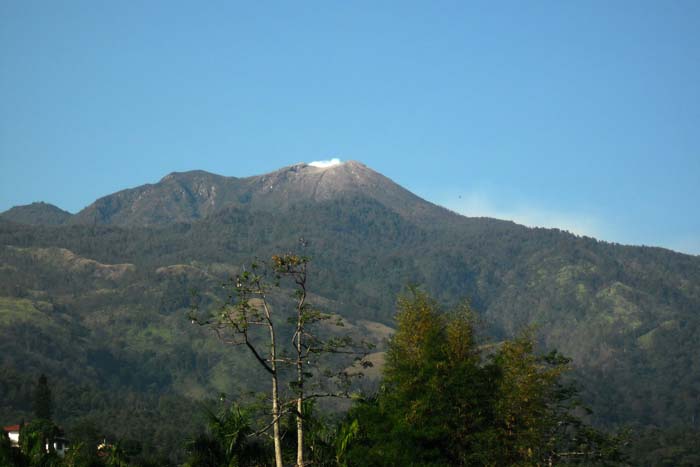 gunung untuk pendakian
