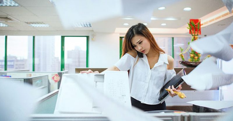 Menghadapi Konflik Dengan Rekan Kerja