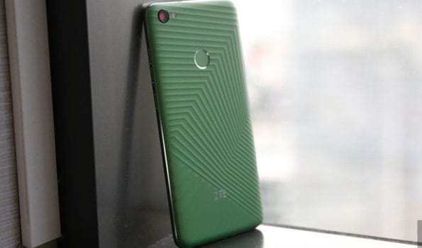 smartphone berteknologi canggih