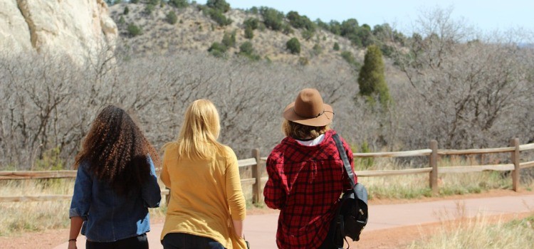 7 Cara Pintar Traveling ke Luar Negeri untuk Remaja