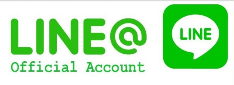 menggunakan smartphone