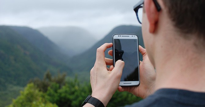 manfaat gadget saat traveling