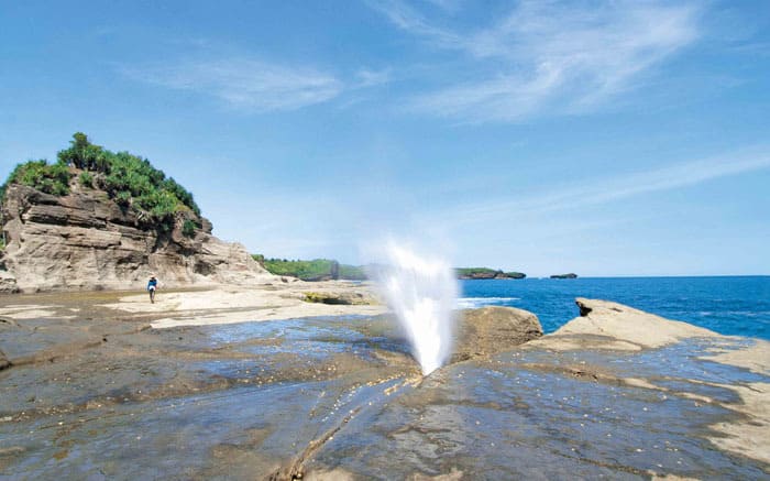 pantai klayar pacitan