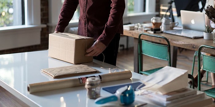 menjadi seorang dropshipper