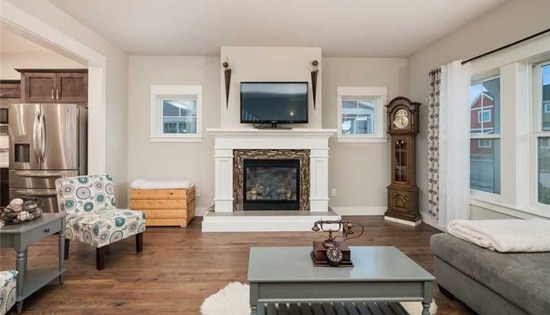 membuat dekorasi ruangan