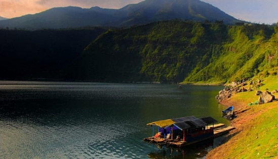 wisata telaga menjer