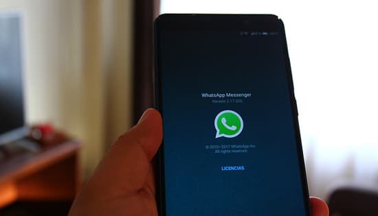 Melihat Pesan WhatsApp Yang Dihapus