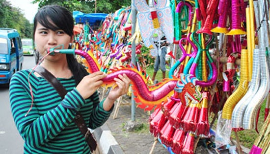 Bisnis di Akhir Tahun terompet