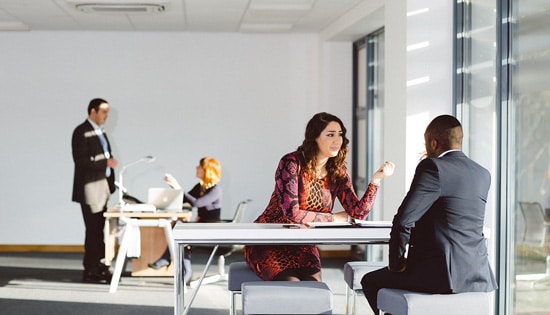 Perbedaan pemimpin dan bos