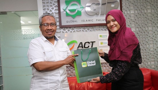 Brosing sembari beramal di mesin pencari Geevv