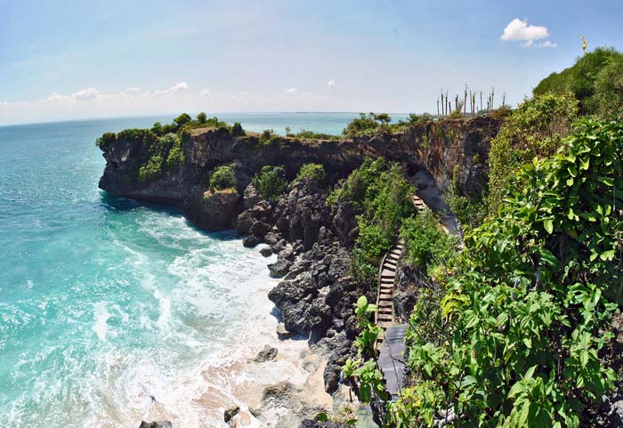 Pantai Balangan bali