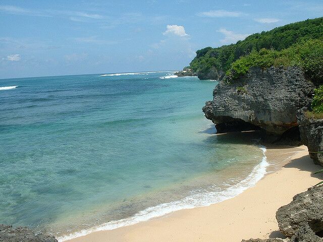 pantai tersembunyi di bali