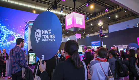 Teknologi Terburuk Di Ajang MWC 2018