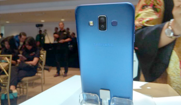 kelebihan dan kekurangan Samsung Galaxy J7 Duo