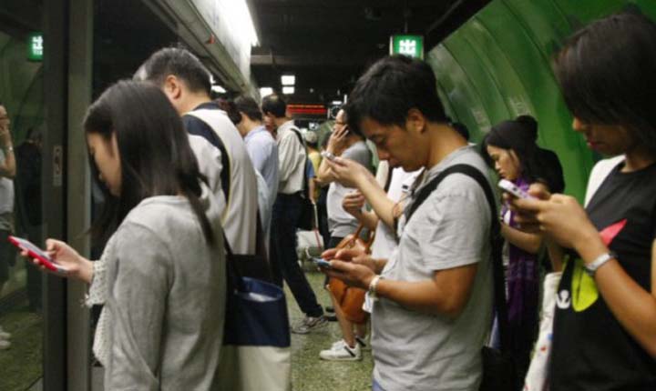 penyakit berbahaya dari kecanduan teknologi