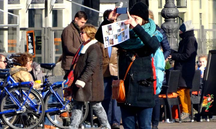 bawa smartphone ketika traveling