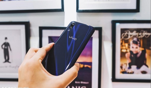 Review kelebihan Vivo X23