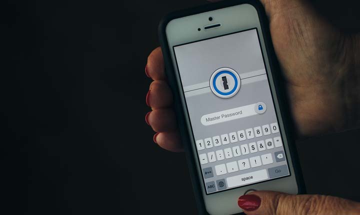 pelaku phising iphone