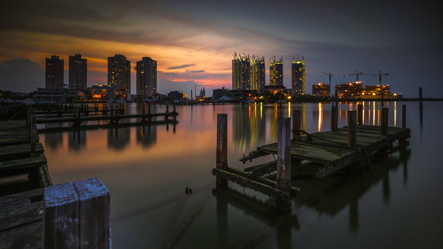 Pantai Mutiara via Pegipegi.com