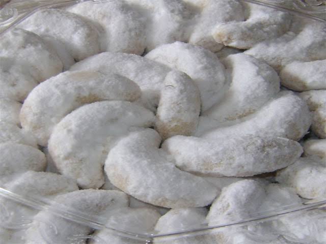 Kue putri salju