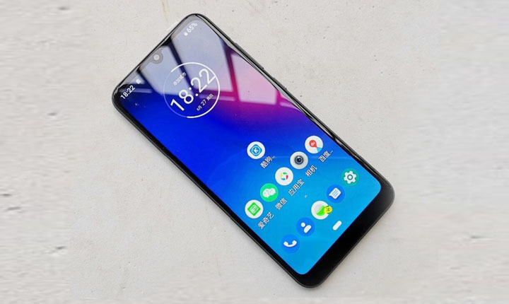 Spesifikasi Moto E6 Plus
