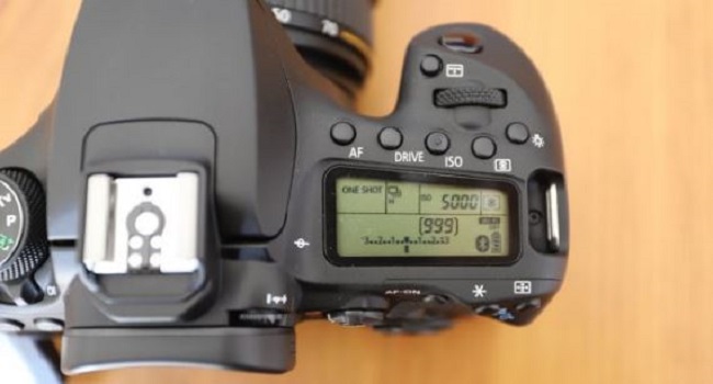 Canon EOS 90D kamera dslr