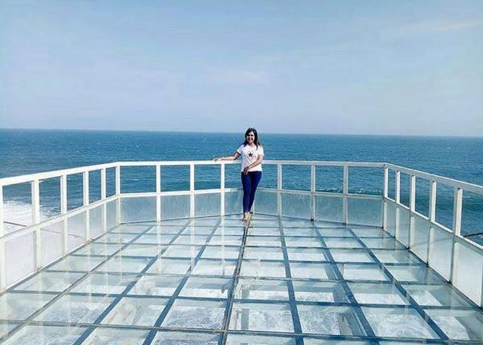 Pesona Pantai Nguluran