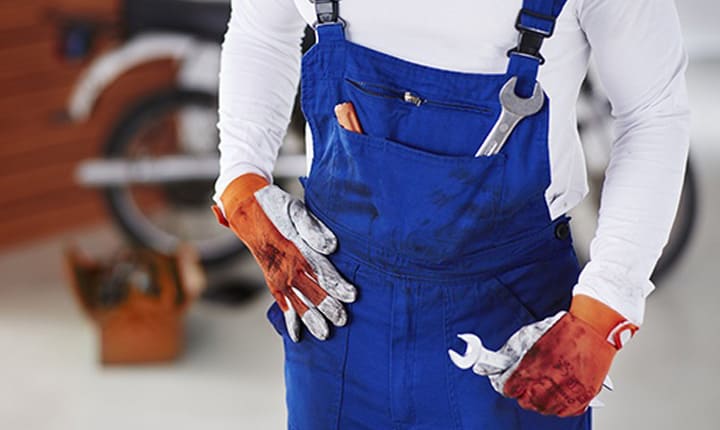 cara menghilangkan noda oli di baju