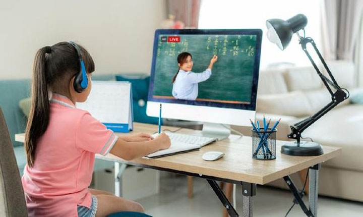 Manfaat Belajar Online