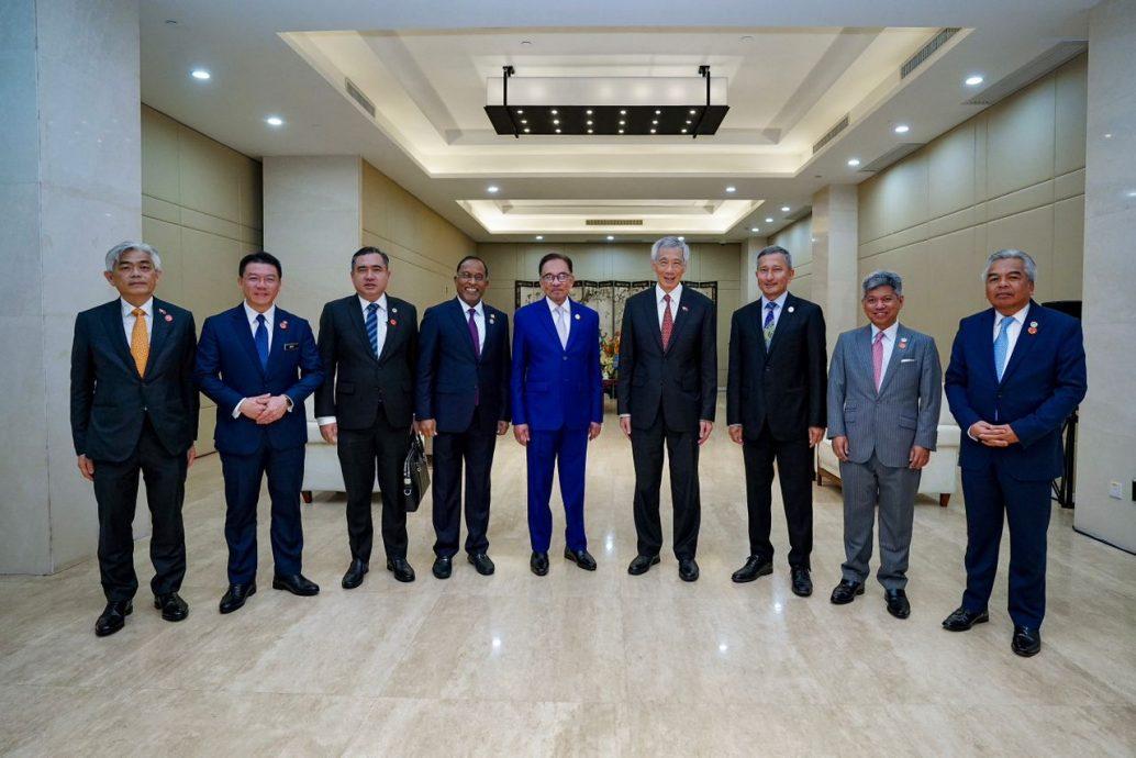 Debut genesis MeloBee Media